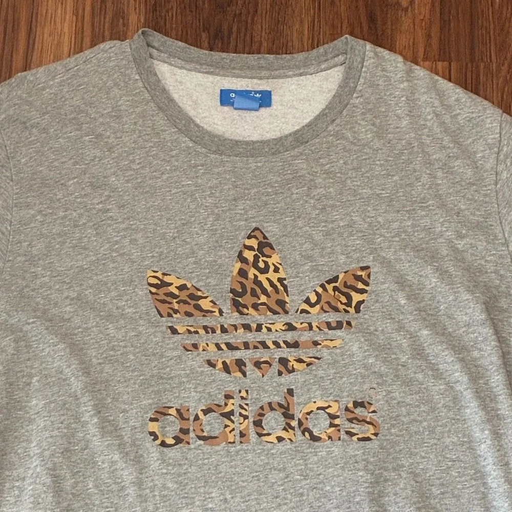 Adidas Originals Leopard Trefoil T Shirt Gray 2XL Mens Graphic Tee Cotton